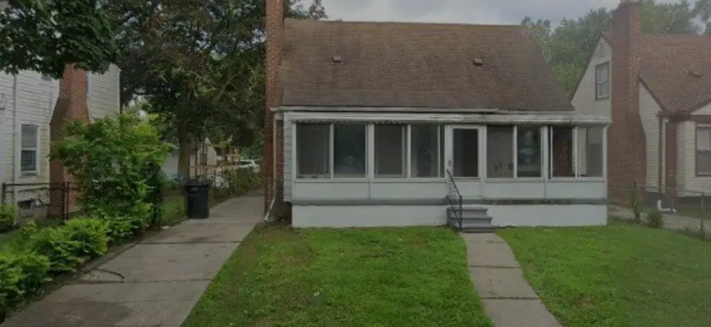 7711 Memorial Ave, Detroit, MI 48228