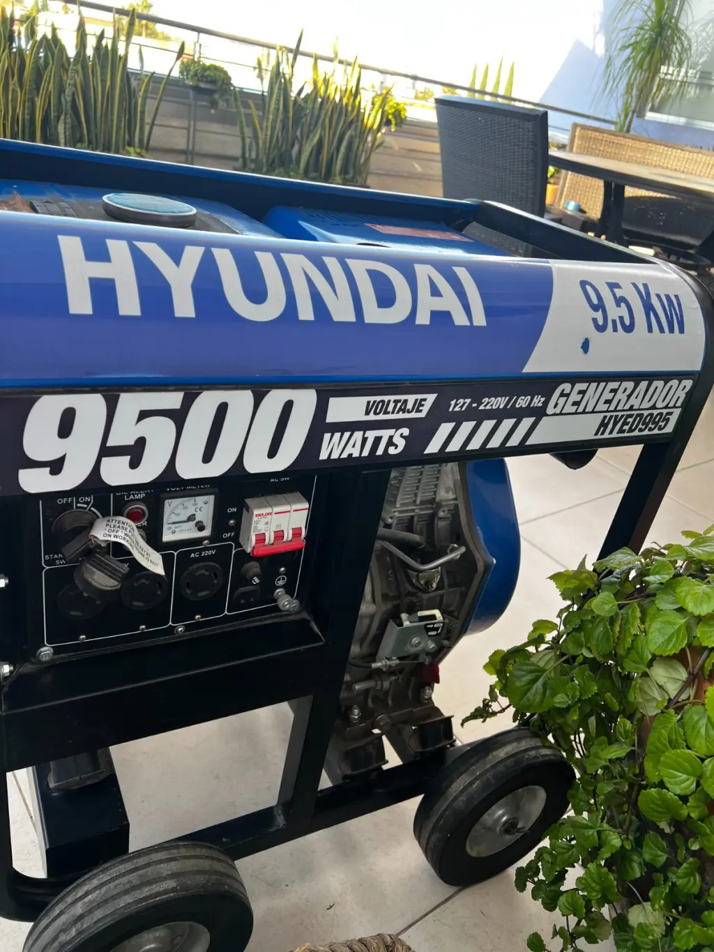 Generador Hyundai de 9.5 kW - Fuente de Energía Confiable