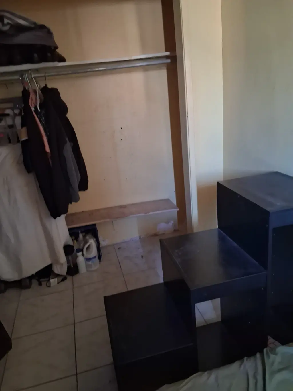 SE RENTA LA MITAD  DE UNA RECAMARA