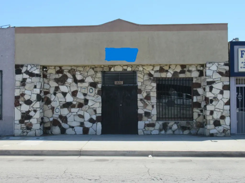 Compton - Edificio Comercial De Venta Por $519,000