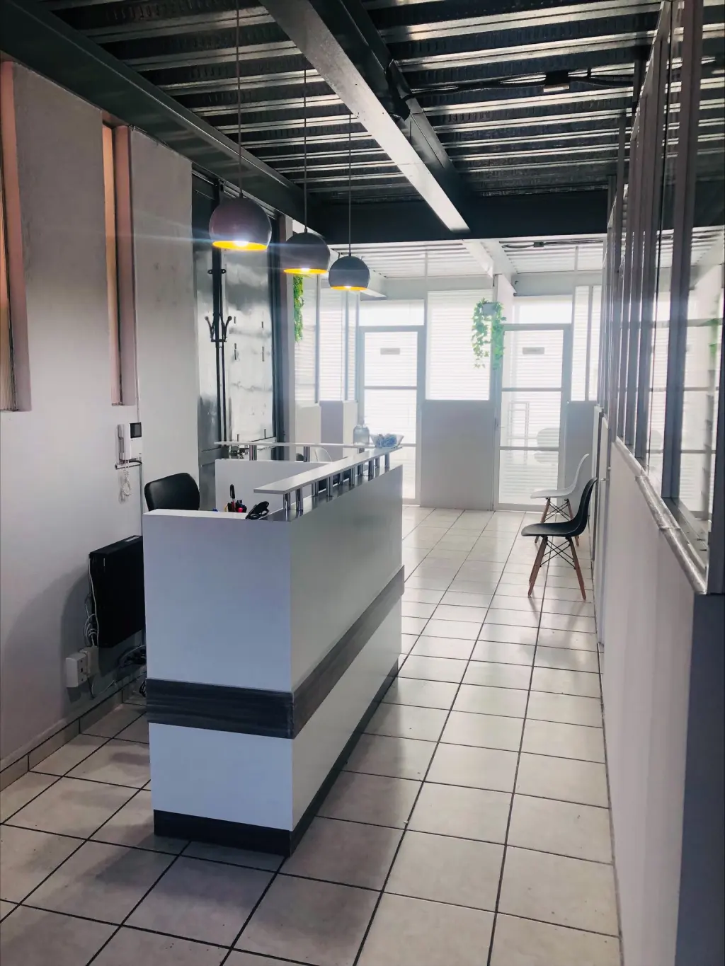 QUIERES ESTABLECER TU NEGOCIO EN UNA OFICINA MUNDO E DISPONIBLE