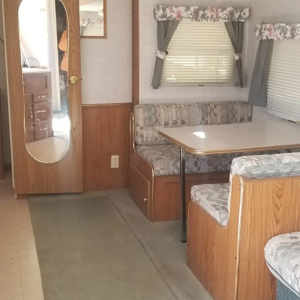 1Bedroom-Fully Furnished Tiny Homes