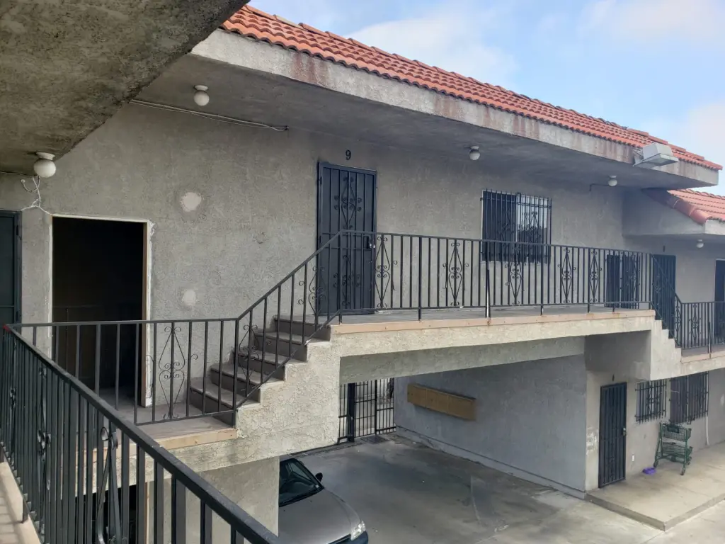 apartamento 1/1 sur centro $1550 Pkng. 132 e. Manchester ave listo para moverse