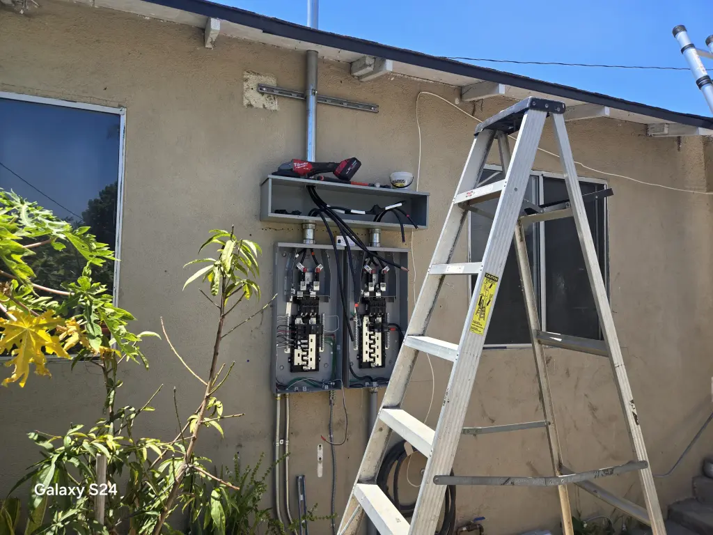 ¡SERVICIOS DE ELECTRICIDAD, REMODELACIÓN Y PINTURA! ✅