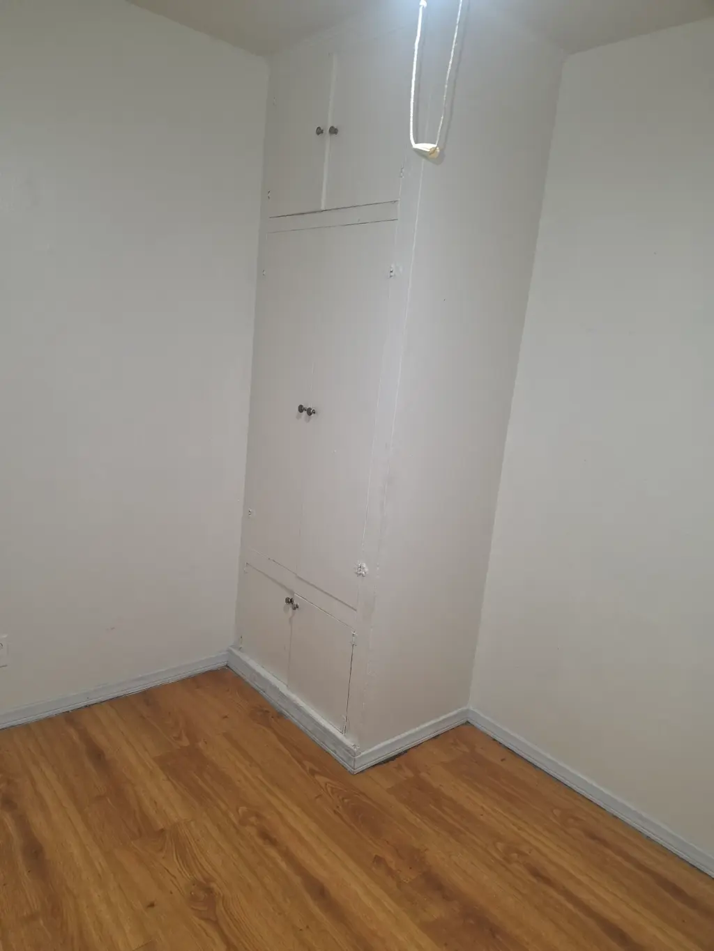 RENTO UN CUARTO.
