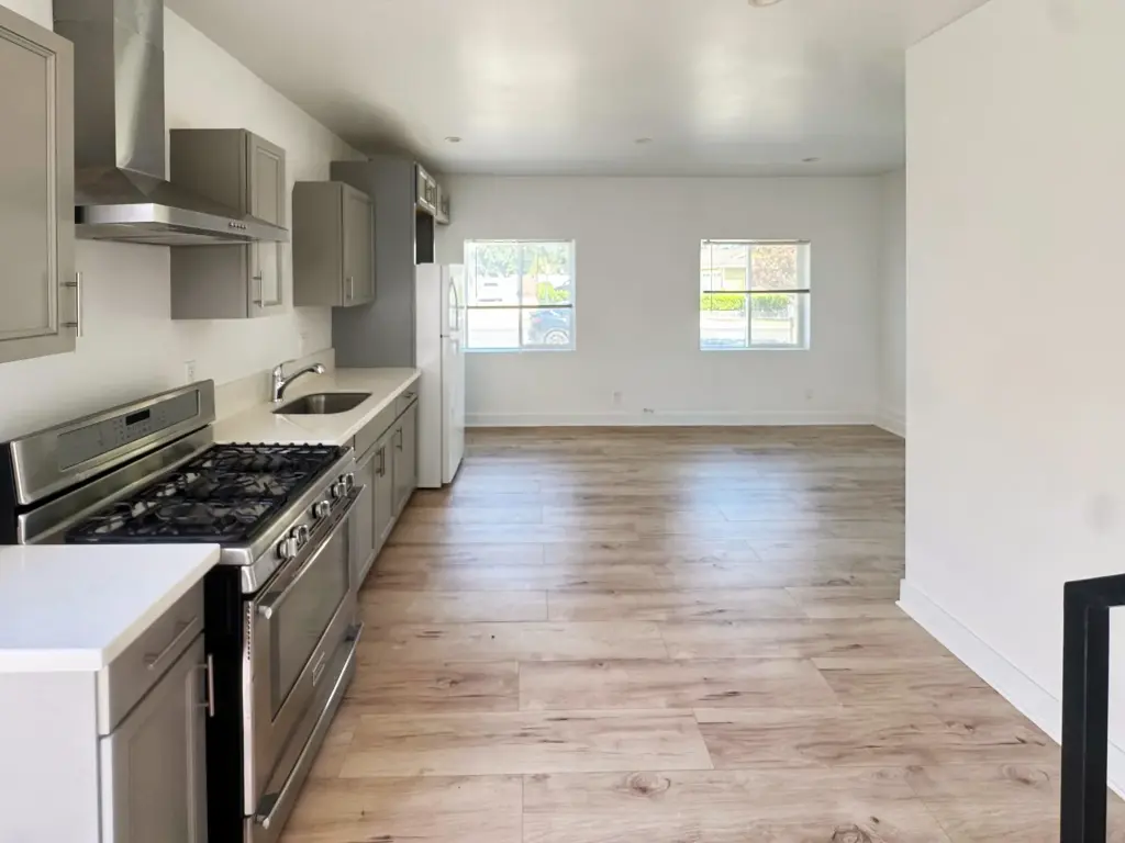Modern 2BD ADU with New Kitchen, Hardwood Floors & In-Unit Laundry