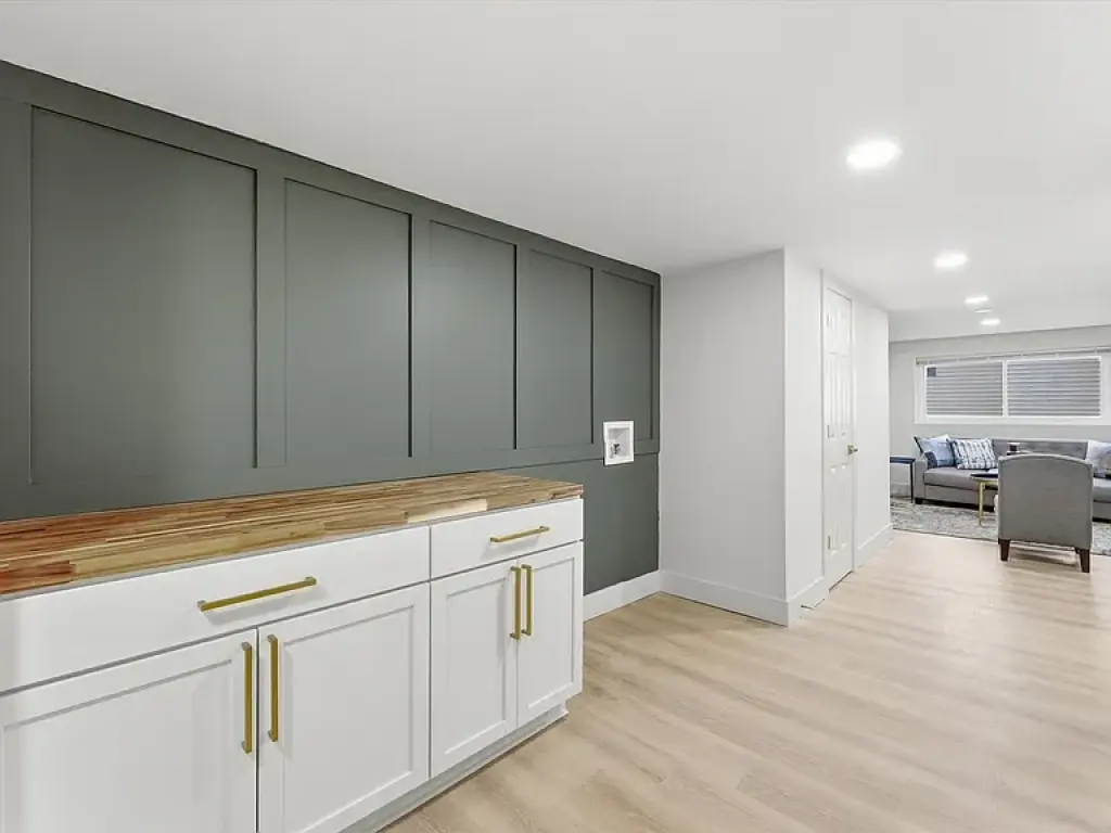 3 bed room