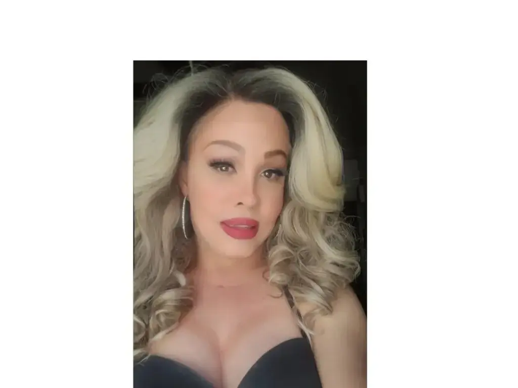 (323) 901-7832💋BONITA EN L.A.