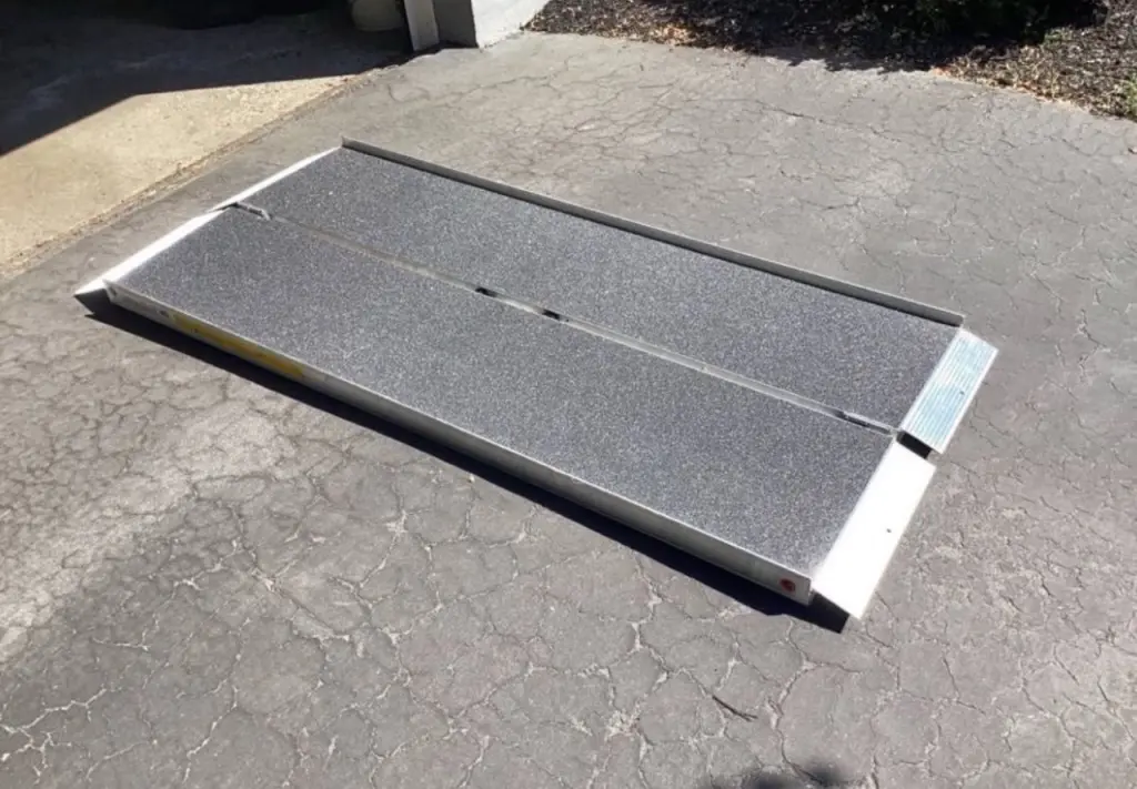 Aluminum ramp for Seniors
