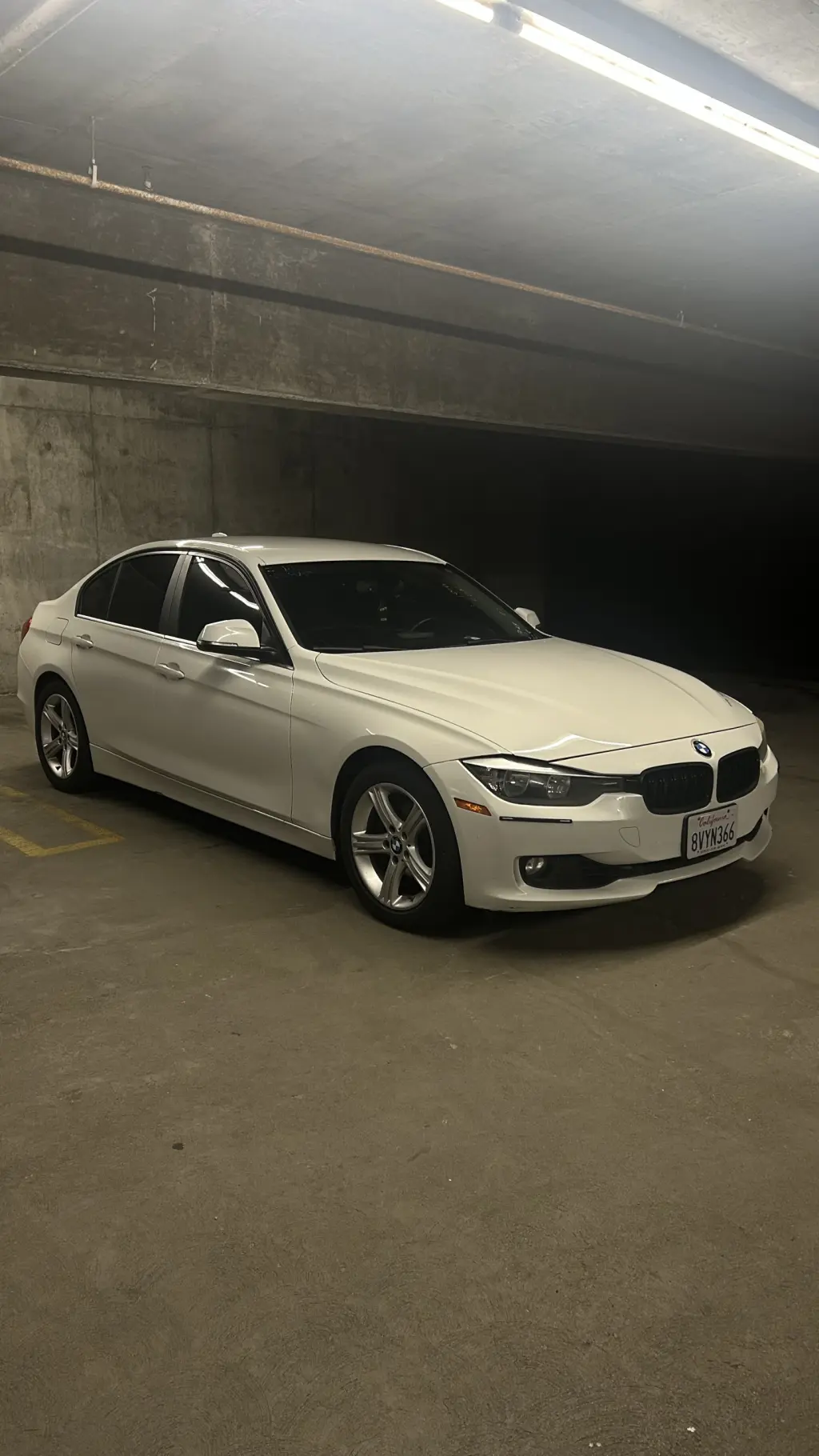 Se vender un BMW Series • 328i Sedan 4D