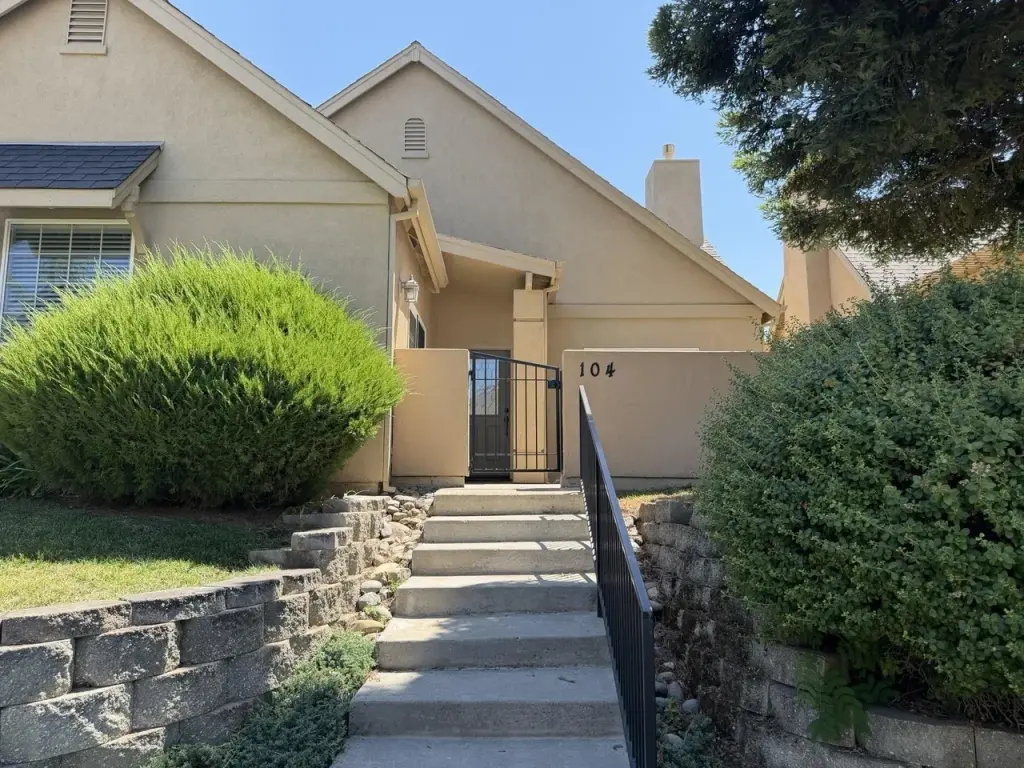 charming 3 Bedroom home