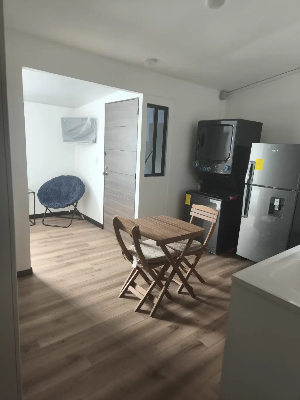 ALQUILER DE APARTAMENTO AMUEBLADO A ESTRENAR ZONA EMBAJADA AMERICANA SANTA ELENA