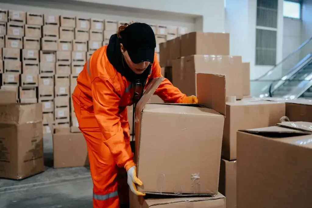 CONSOLIDATOR NEEDED (WAREHOUSE)
