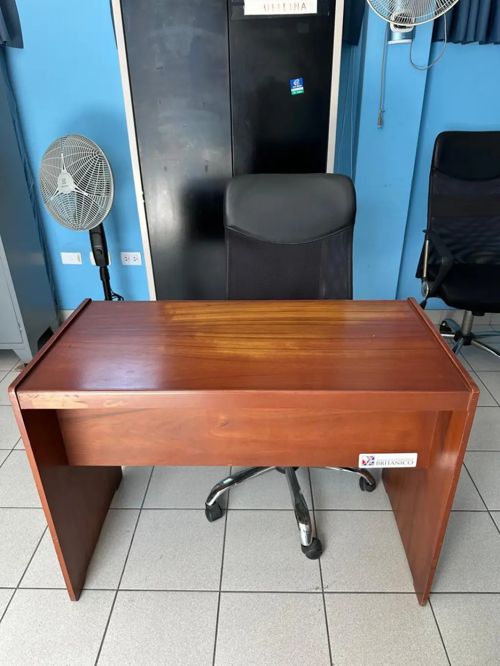 Escritorio de madera con 3 cajones para oficina de 104x50x75 cm