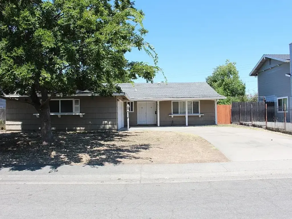 3 spacious bedrooms & 2 full baths.