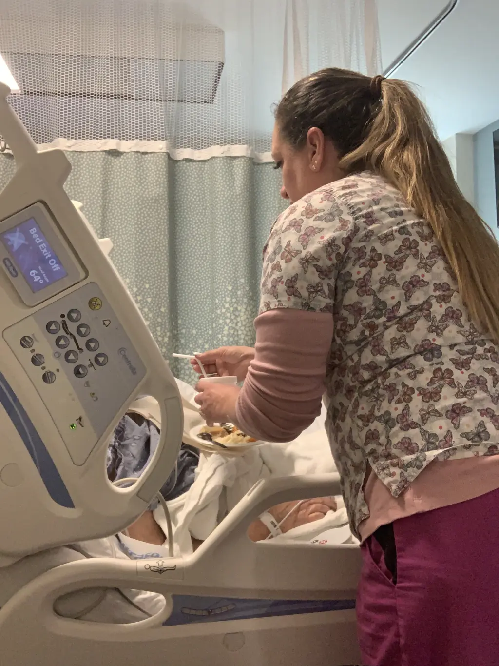 Cuidado de pacientes en el hogar.