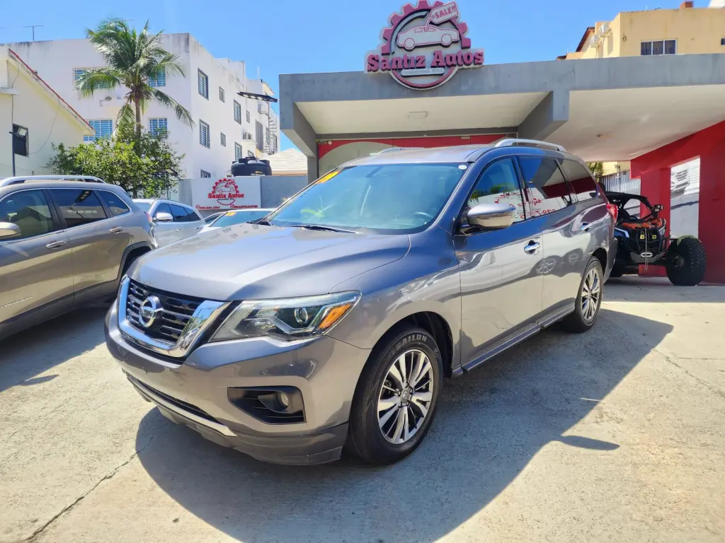 Nissan Pathfinder SV 2019 AWD 3.5L V6 Gris