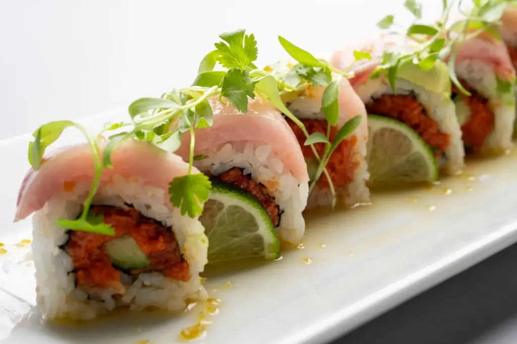 SUSHI HELPER OR SUSHI CHEF