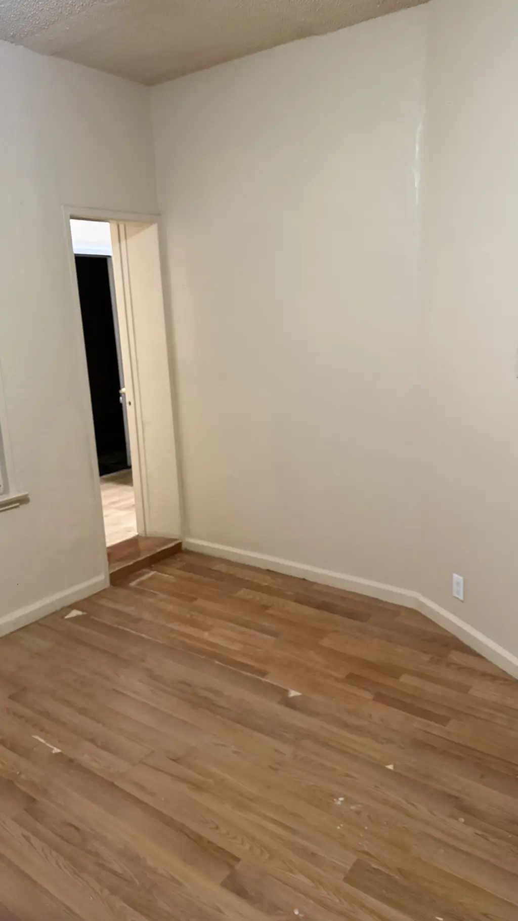 Cuarto son su propia entrada