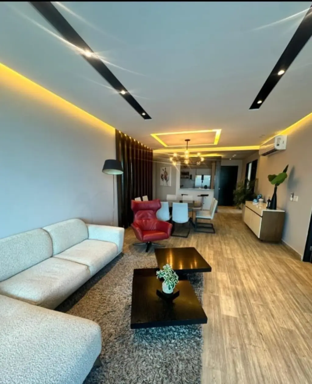 Se alquila apartamento en Ave. Balboa
