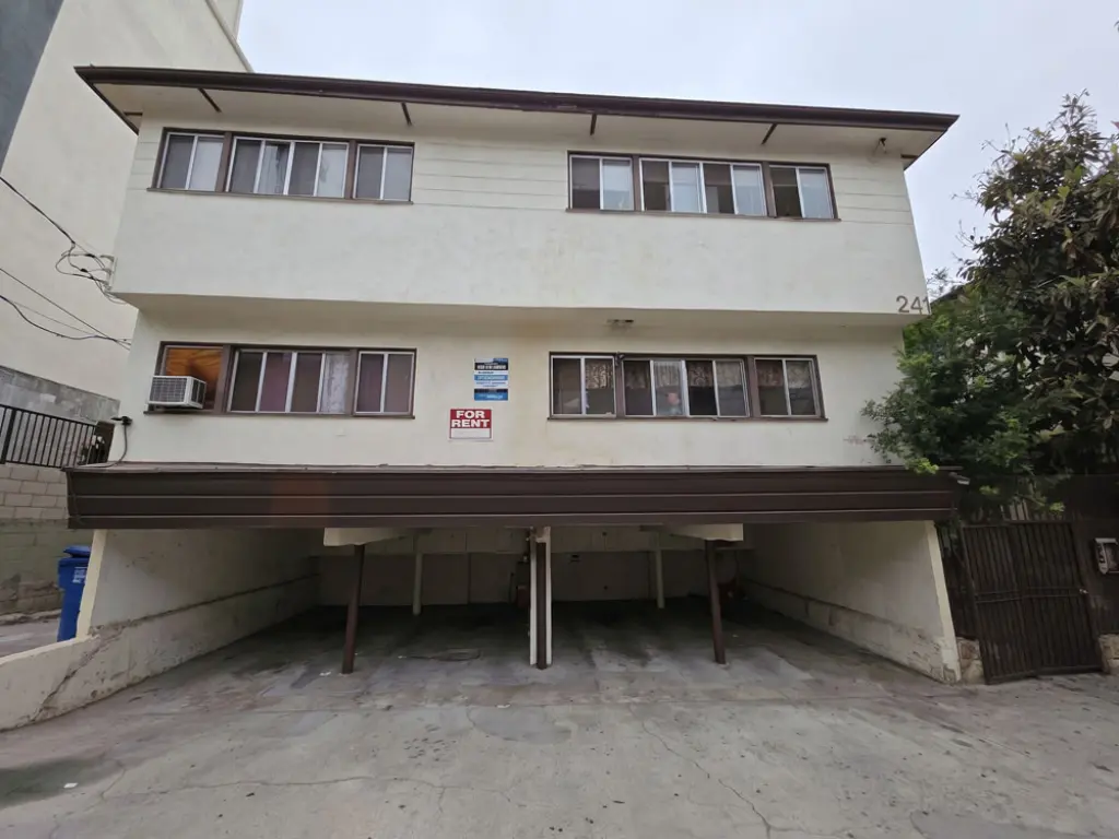 Amplio Apt de una habitación en Westlake, cerca del centro de LA