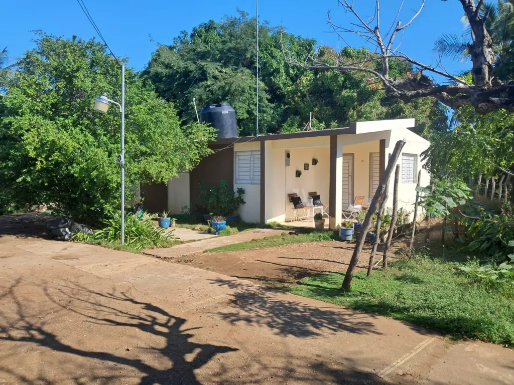 VENDO CASA A 15 MINUTOS DE PLAYA SALINAS BANI