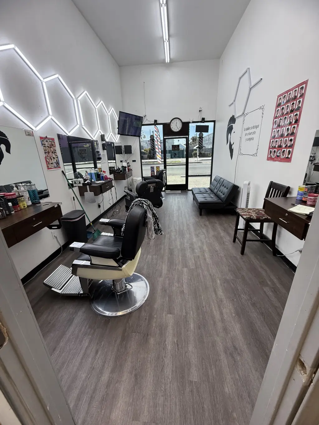 Salón de Belleza Moderno en Venta