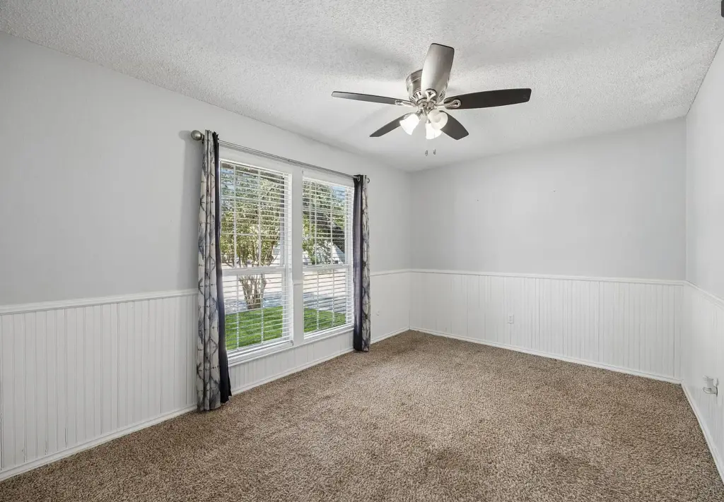 Spacious Rental With Great Layout