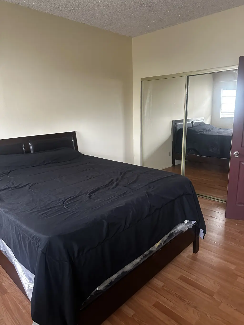 Amplio Cuarto en Renta