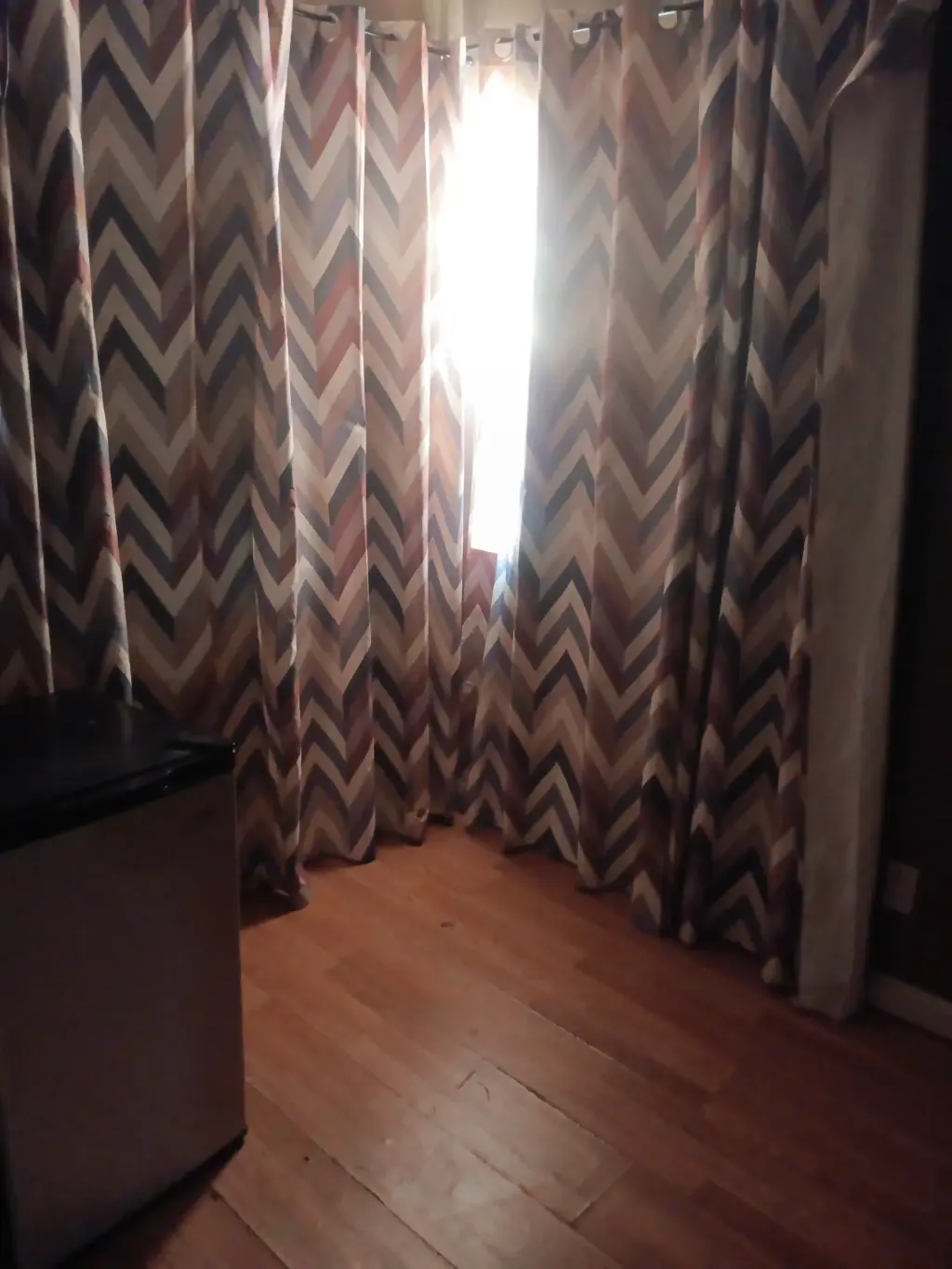 Cuarto De Renta En Perris Ca