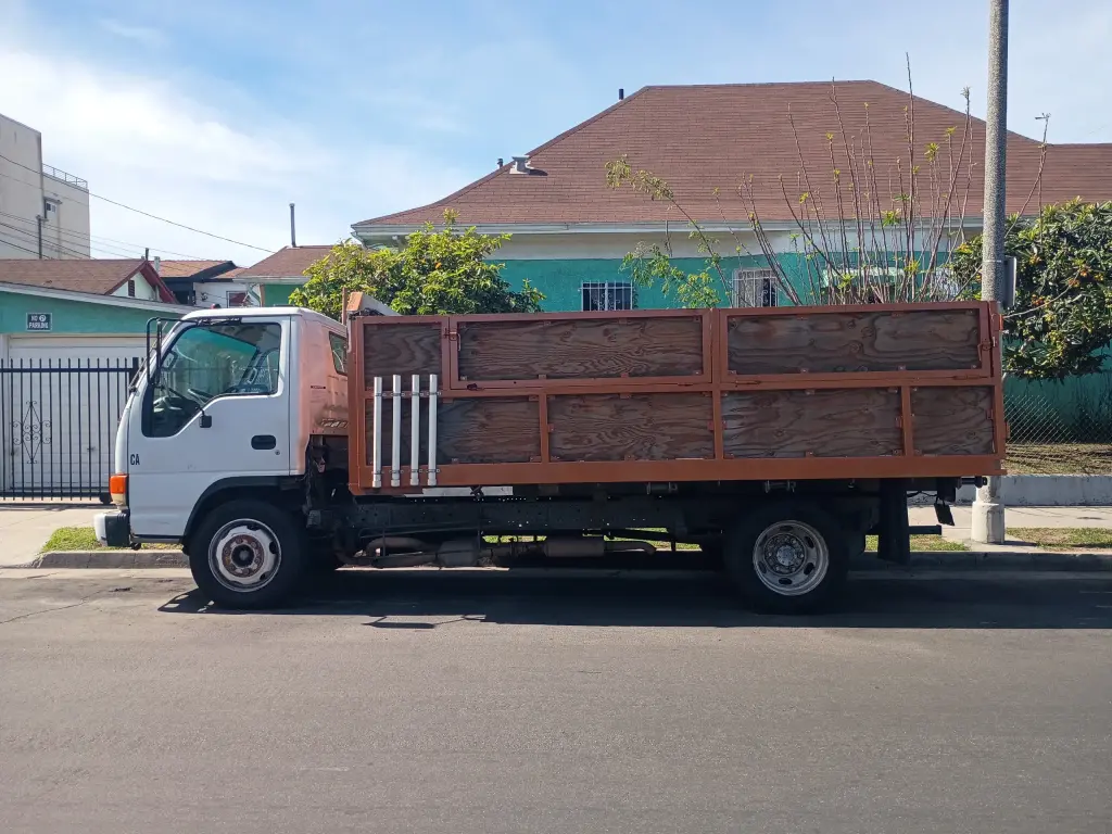 Hauling dump truck service