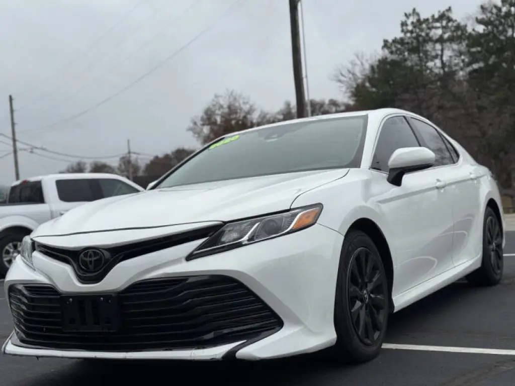 2020 Toyota Camry LE