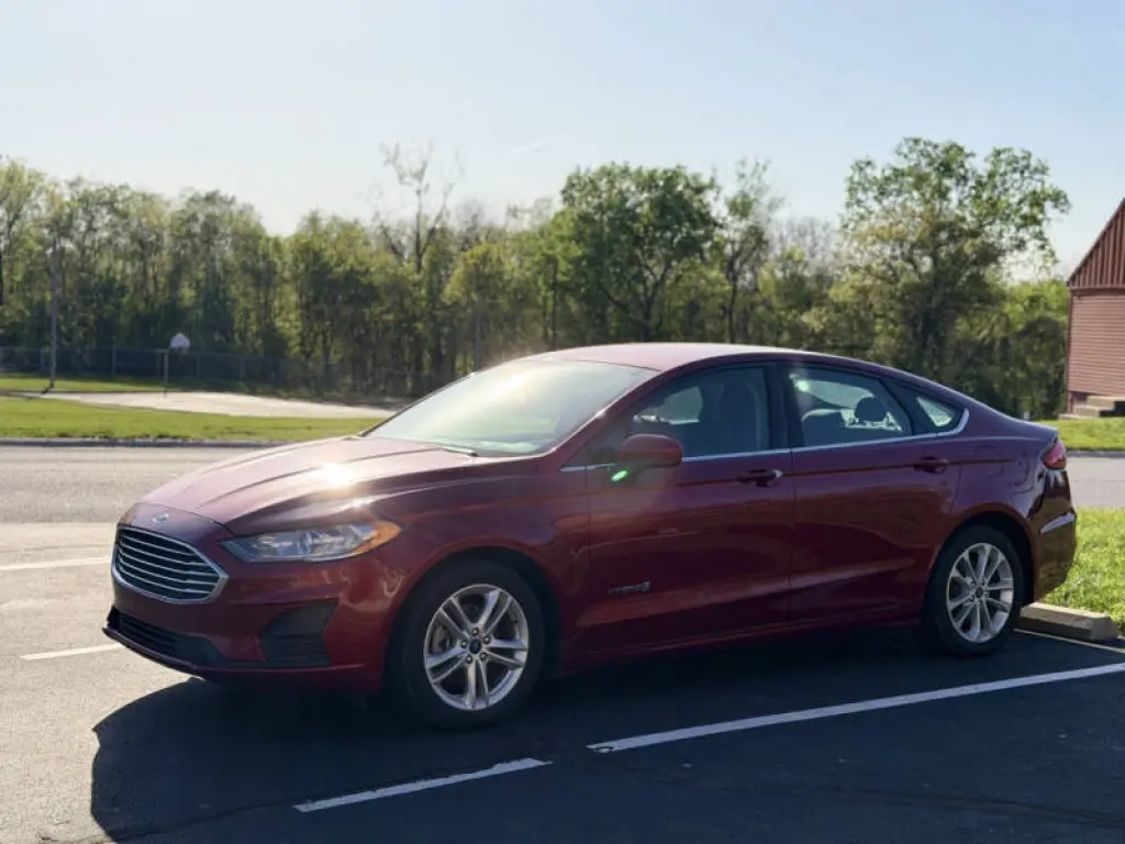 2019 Ford Fusion Hybrid SE