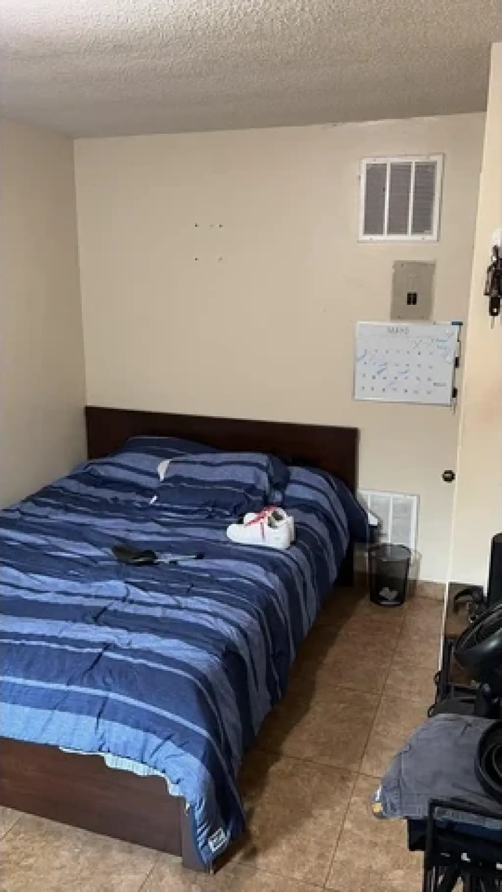 Rento cuarto para una persona