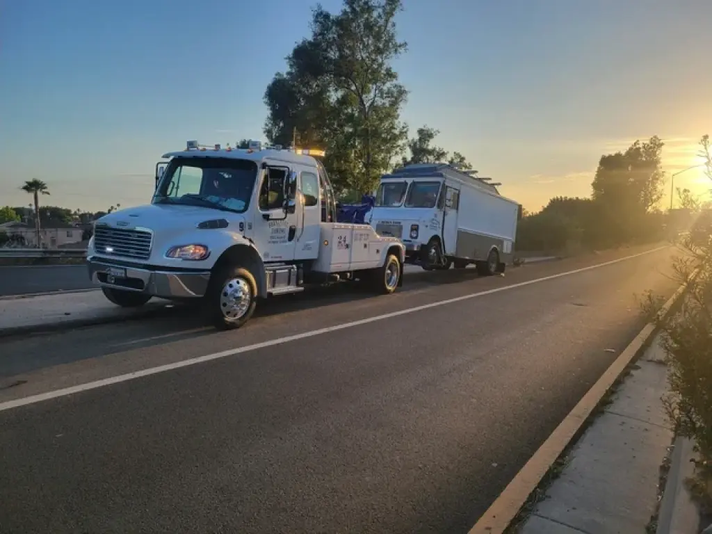 Hernandez towing