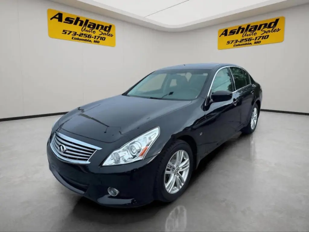 2015 Infiniti Q40