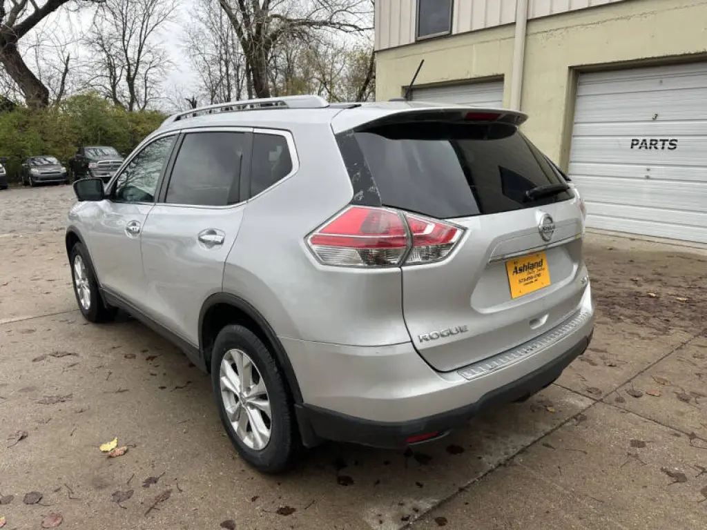 2016 Nissan Rogue SV