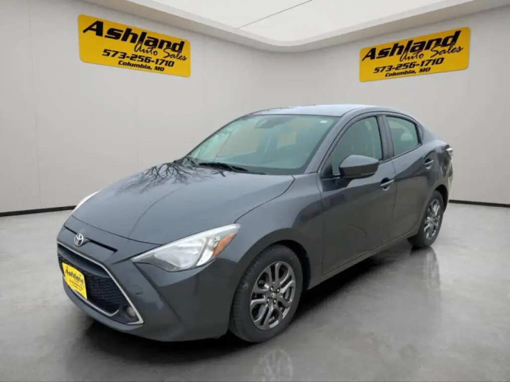 2019 Toyota Yaris LE