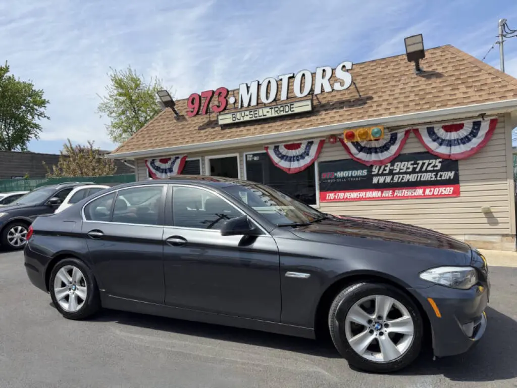 2013 BMW 5 Series 528i xDrive
