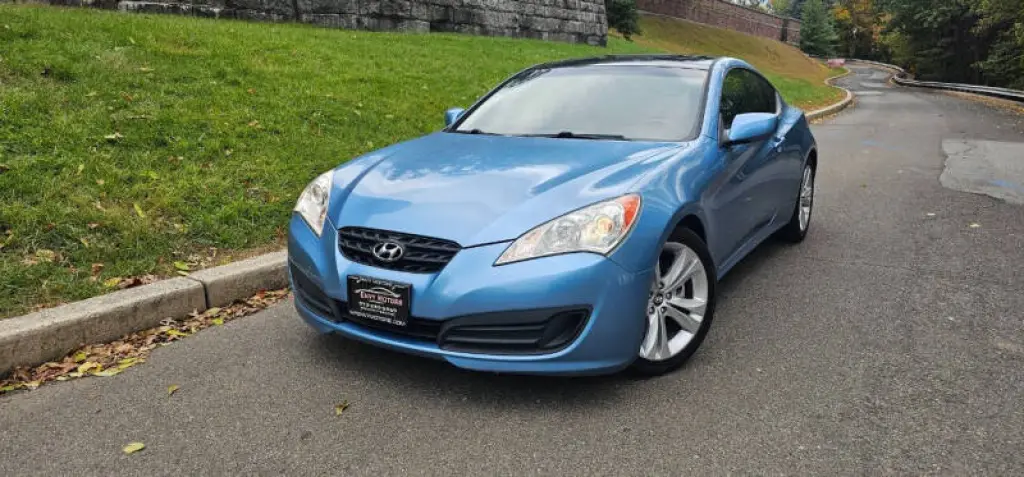 2010 Hyundai Genesis Coupe 2.0T Premium