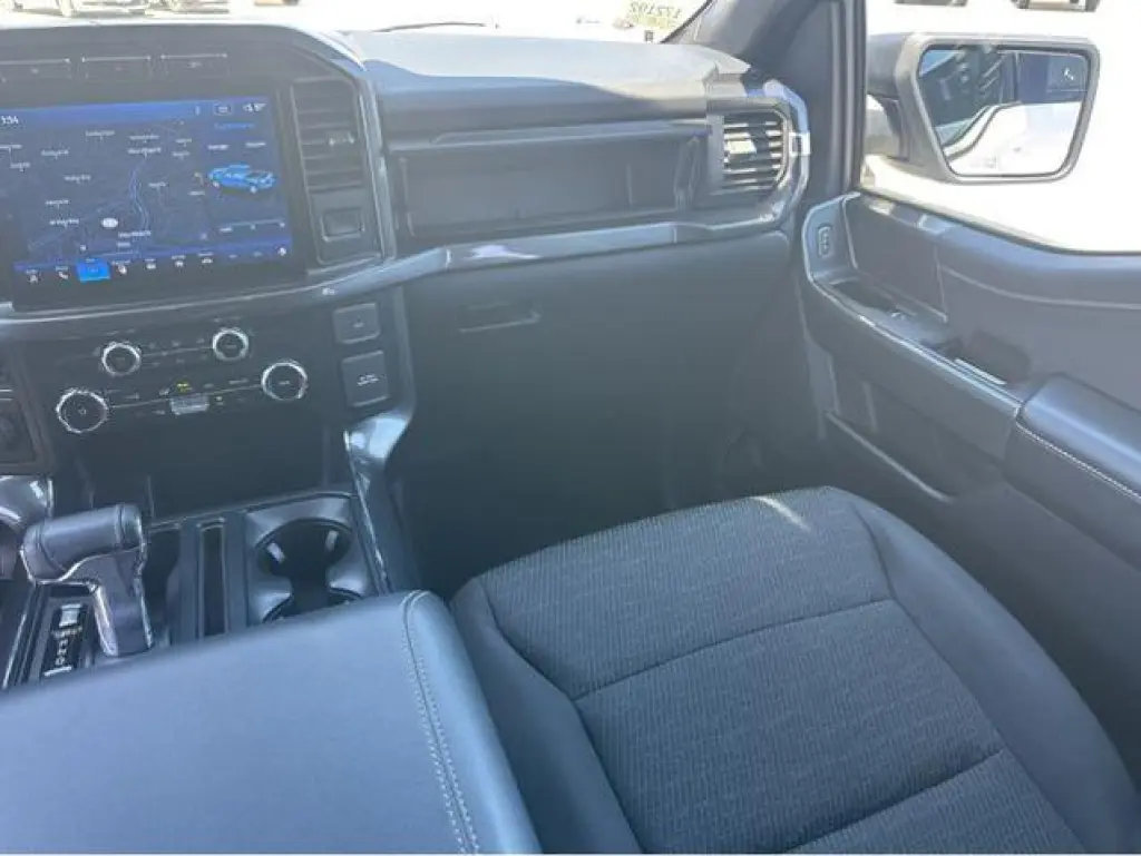 Ford F-150 2023 4x2 XL 4dr SuperCrew 5.5 ft. SB