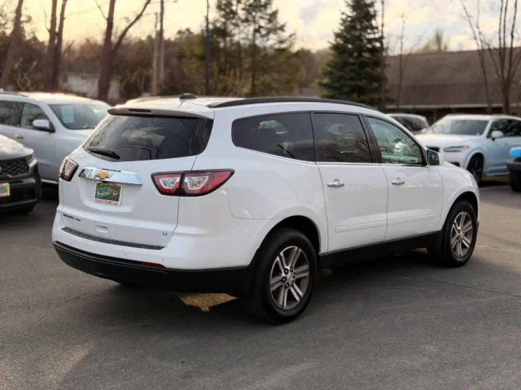 2017 Chevrolet Traverse LT
