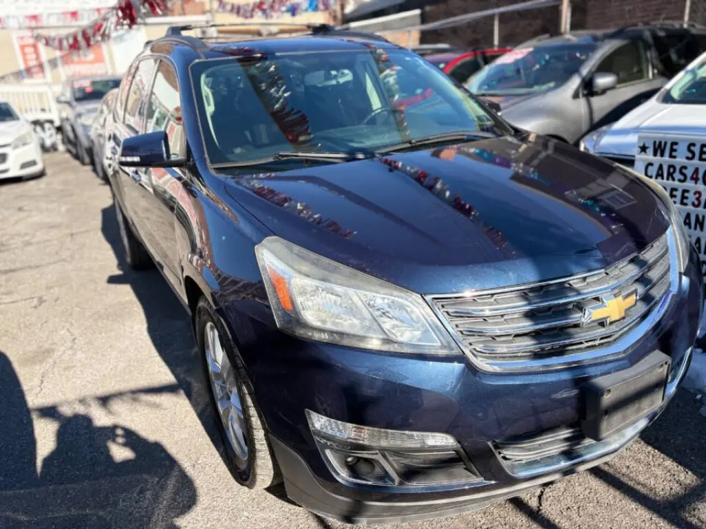 2017 Chevrolet Traverse
LT