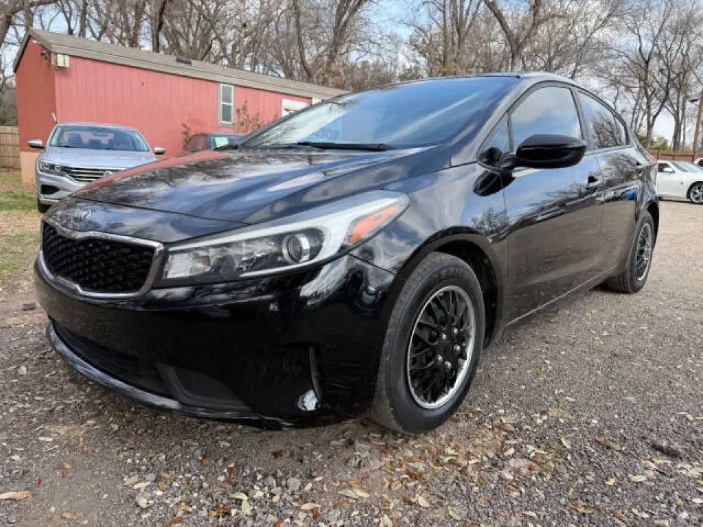 2017 Kia Forte
LX