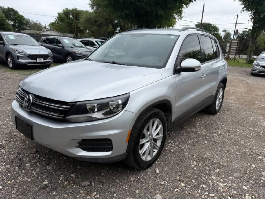 2017 Volkswagen Tiguan
2.0T S 4Motion