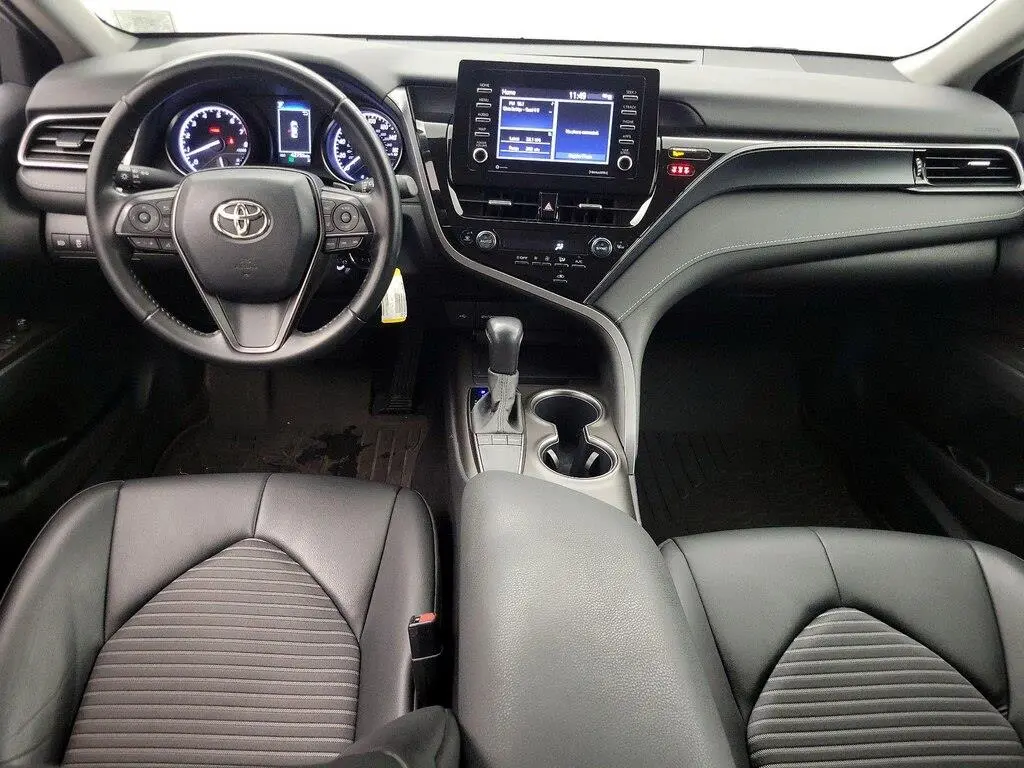 Toyota Camry 2022 SE 4dr Sedan