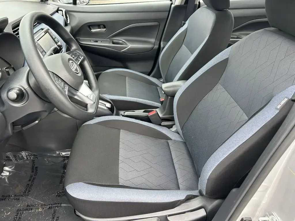 Nissan Versa 2025 SV 4dr Sedan
