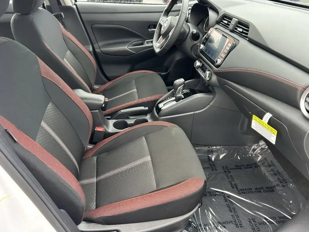 Nissan Versa 2025 SR 4dr Sedan