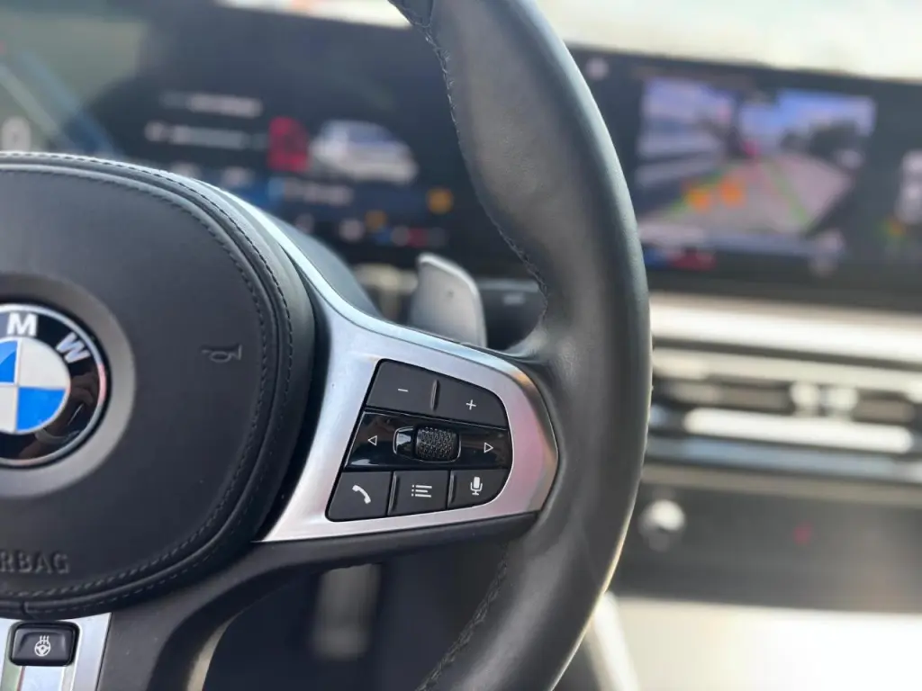 2023 BMW 330i 330i MSPORT