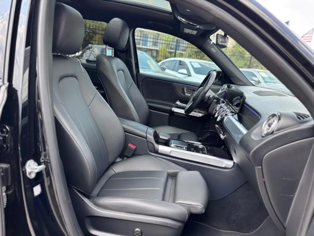 2023 Mercedes-Benz GLB-Class GLB 250 4MATIC